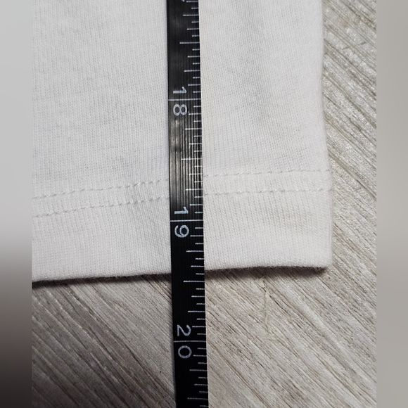 DO NOT BUY! Pompompurin by Sanrio T-Shirt - Picture 7 of 8